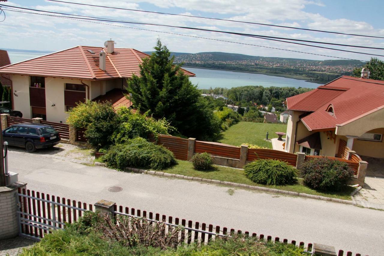 Szepkilatas Vendeghaz Villa Balatonfuzfo Exterior photo